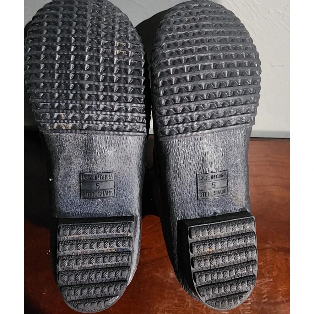 Stevies Quilted Fleece Lined Duck Boots Size‎ 5